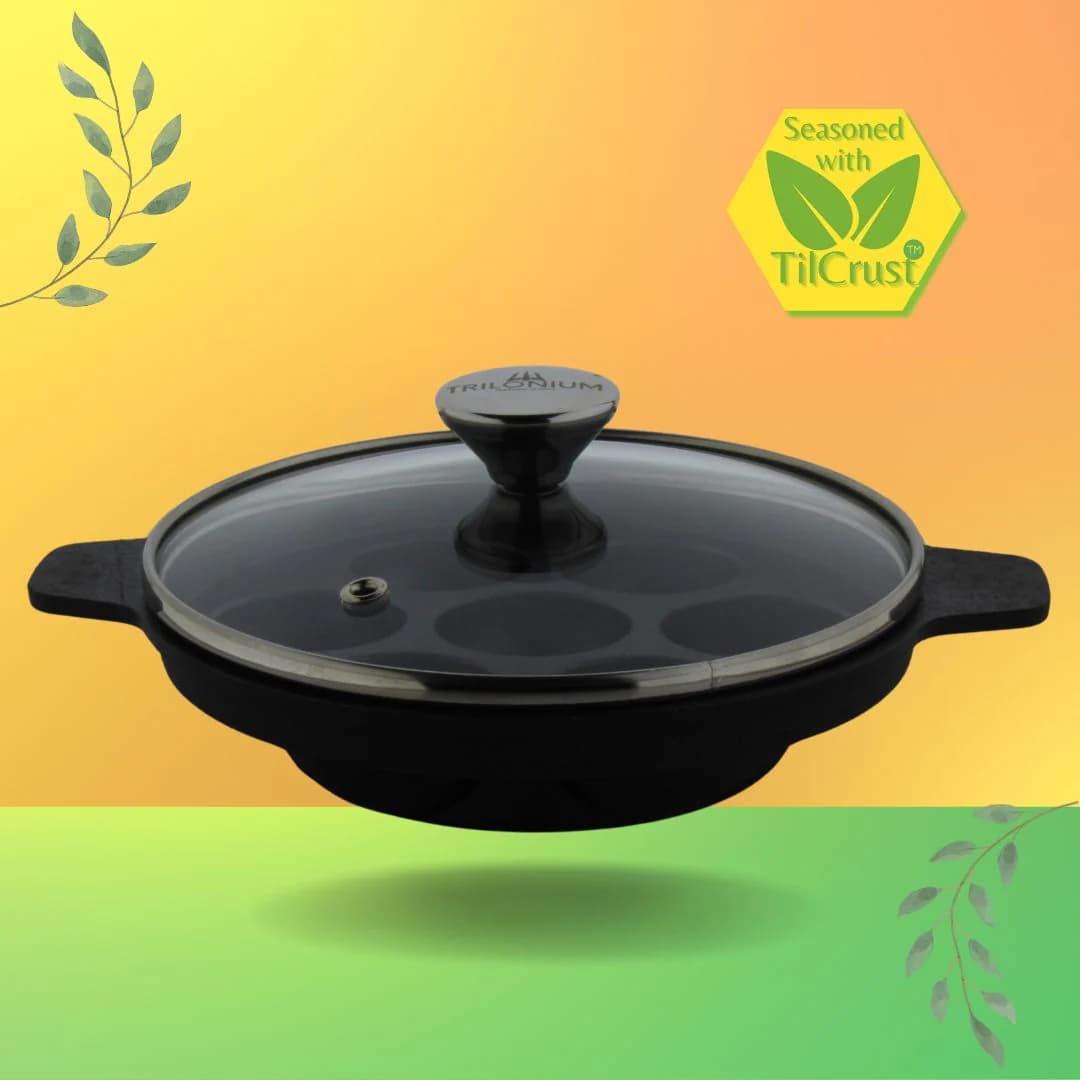 Triple Seasoned Cast Iron 7 Pits Paniyarakkal with Lid 6.3 in - Image 1
